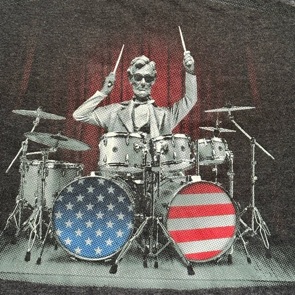 Kids graphic print patriotic T-shirt. Gray. Medium - Picture 2 of 4